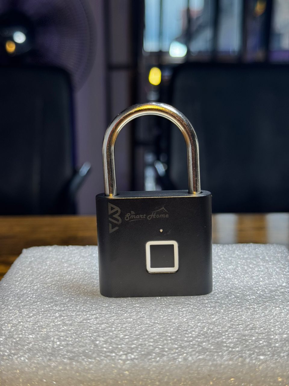 BSmart Home Smart Padlock side view showing durable zinc alloy body